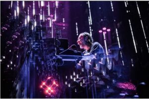 RADIOHEAD POSTPONE COPENHAGEN SHOWS AS THOM YORKE RECOVERS FROM SEVERE THROAT INFECTION RADIOHEAD POSTPONE COPENHAGEN SHOWS AS THOM YORKE RECOVERS FROM SEVERE THROAT INFECTION